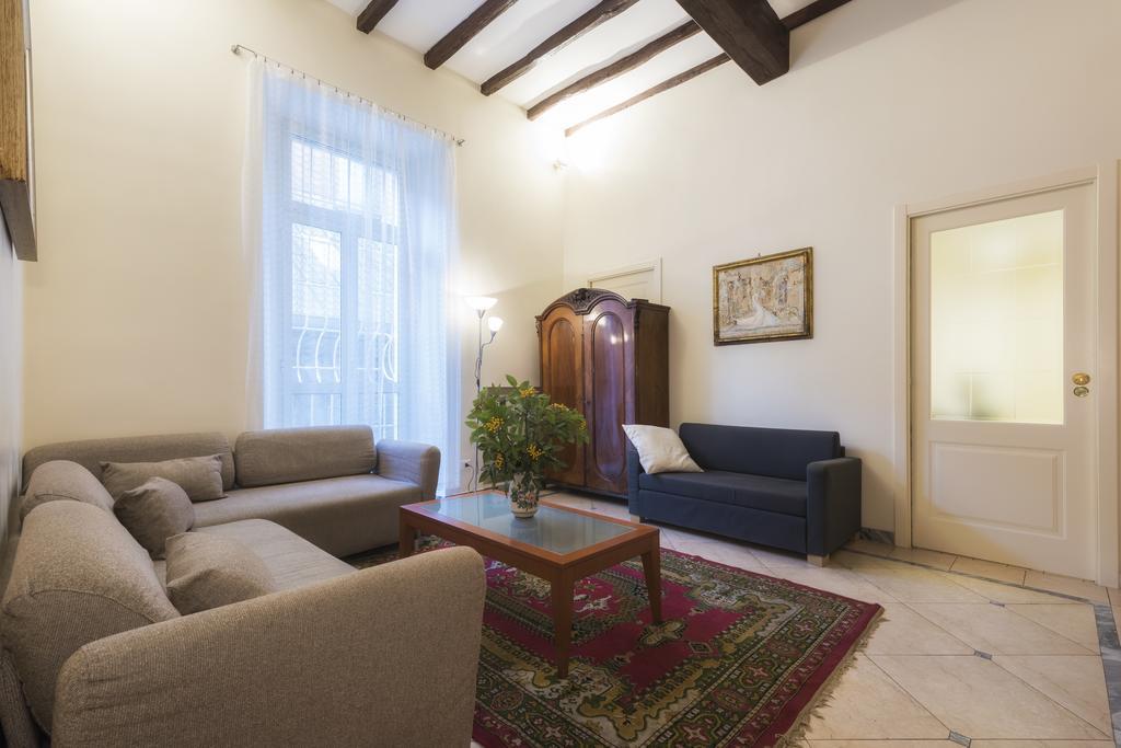 Quattro Cantoni House * Rom
